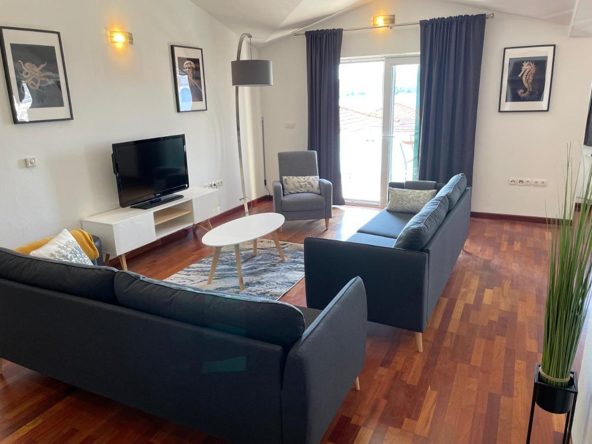 Apartments Cavar Trogir Extérieur photo