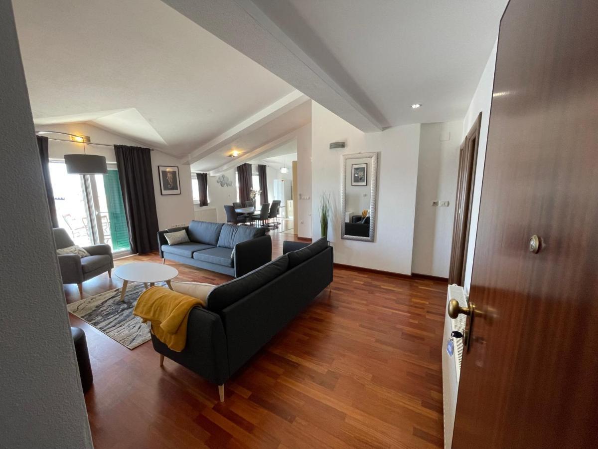 Apartments Cavar Trogir Extérieur photo