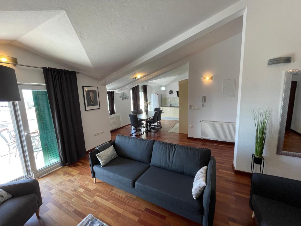Apartments Cavar Trogir Extérieur photo