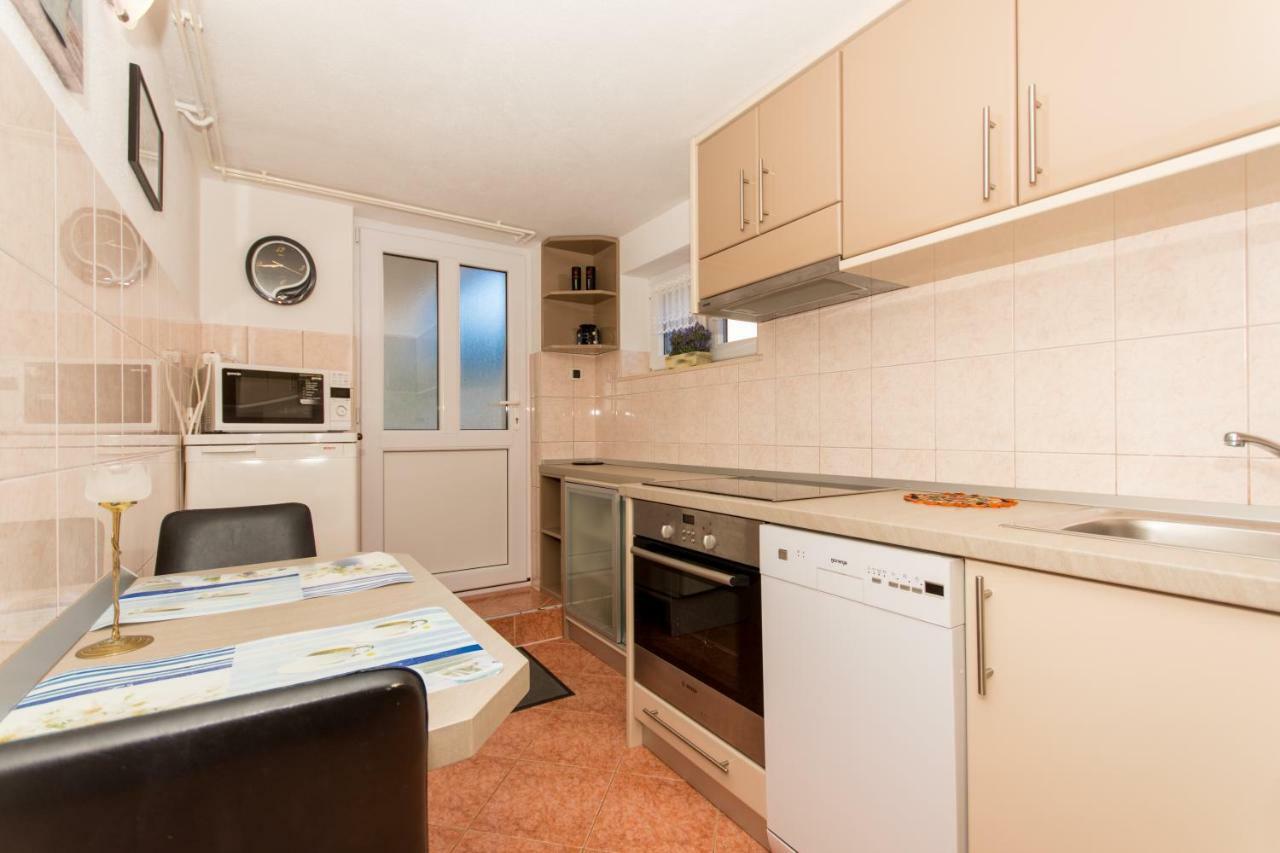 Apartments Cavar Trogir Extérieur photo