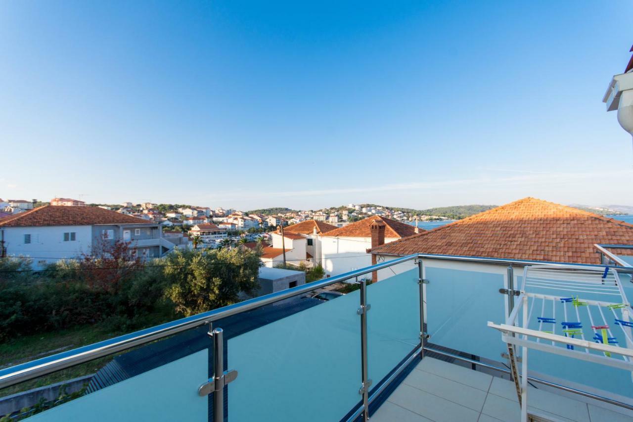 Apartments Cavar Trogir Extérieur photo