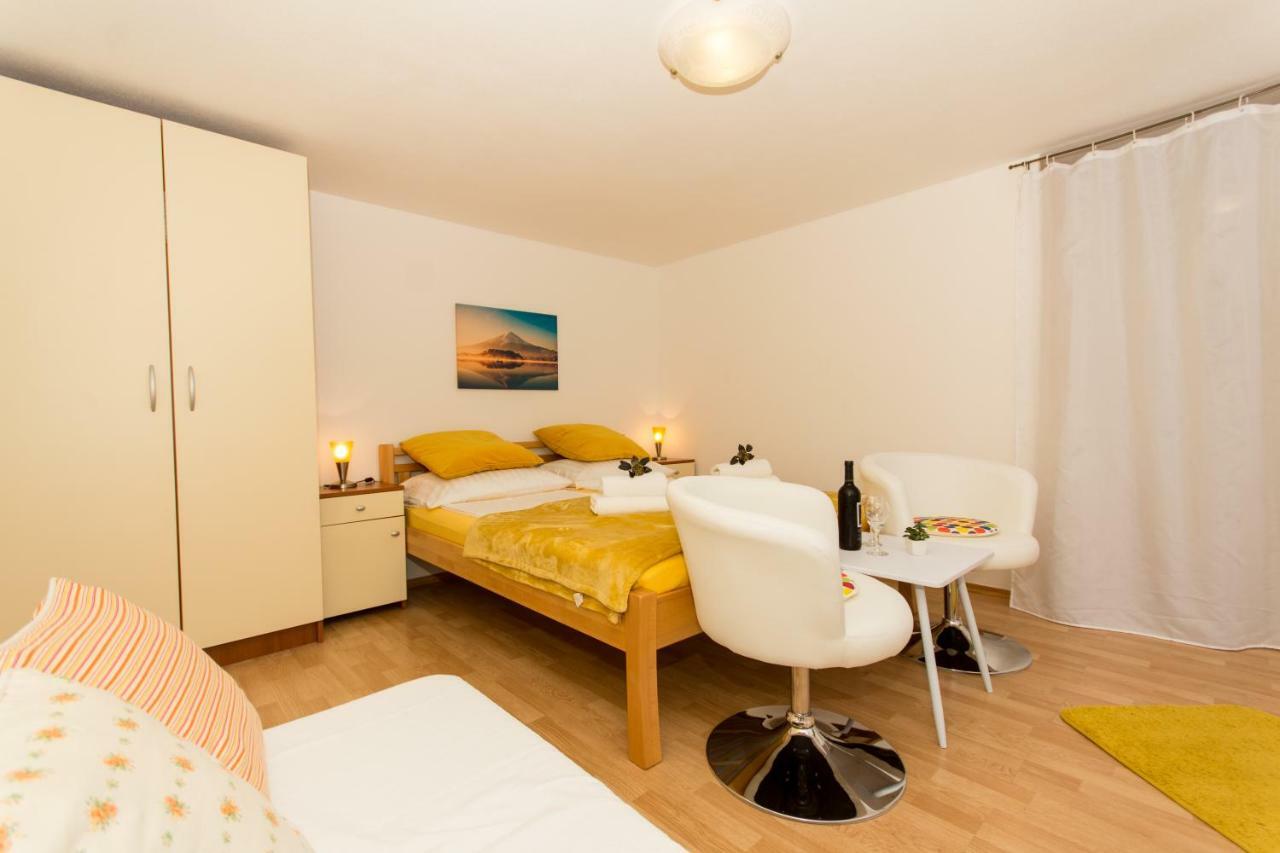 Apartments Cavar Trogir Extérieur photo