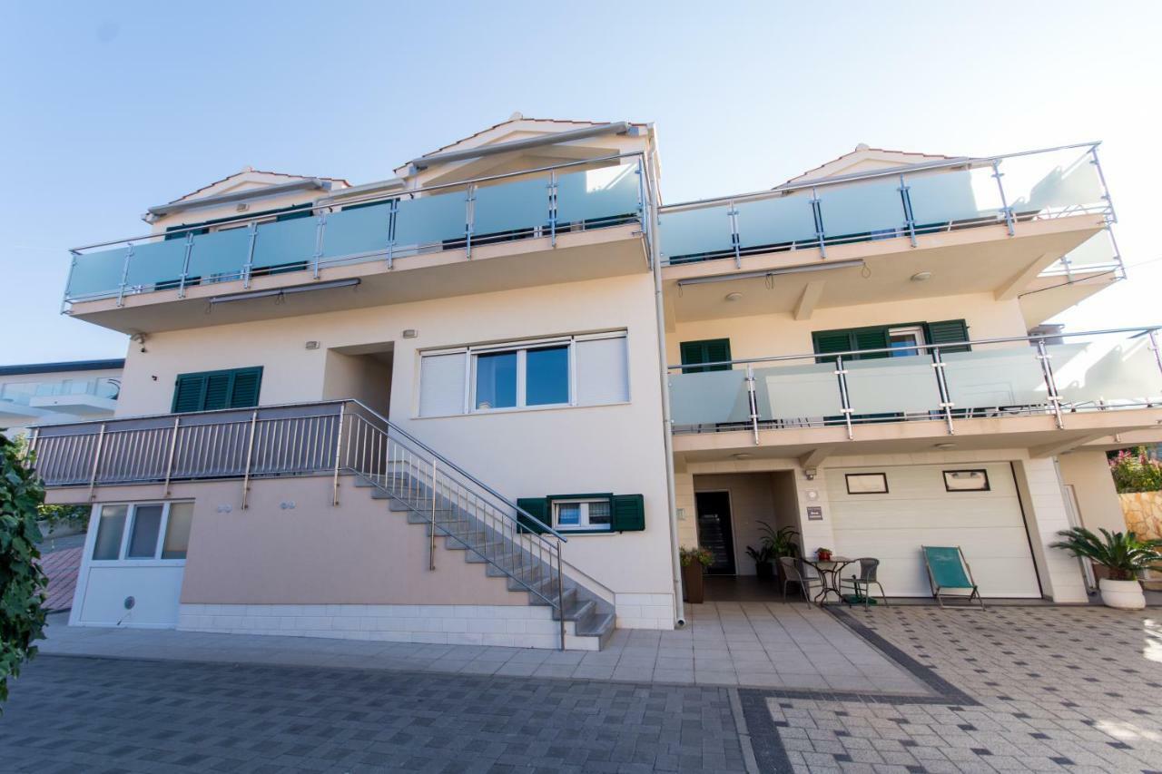 Apartments Cavar Trogir Extérieur photo